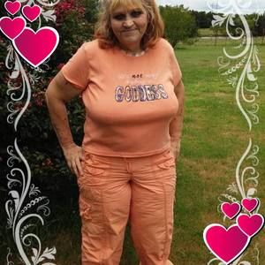 Meet your Posher, Deborah